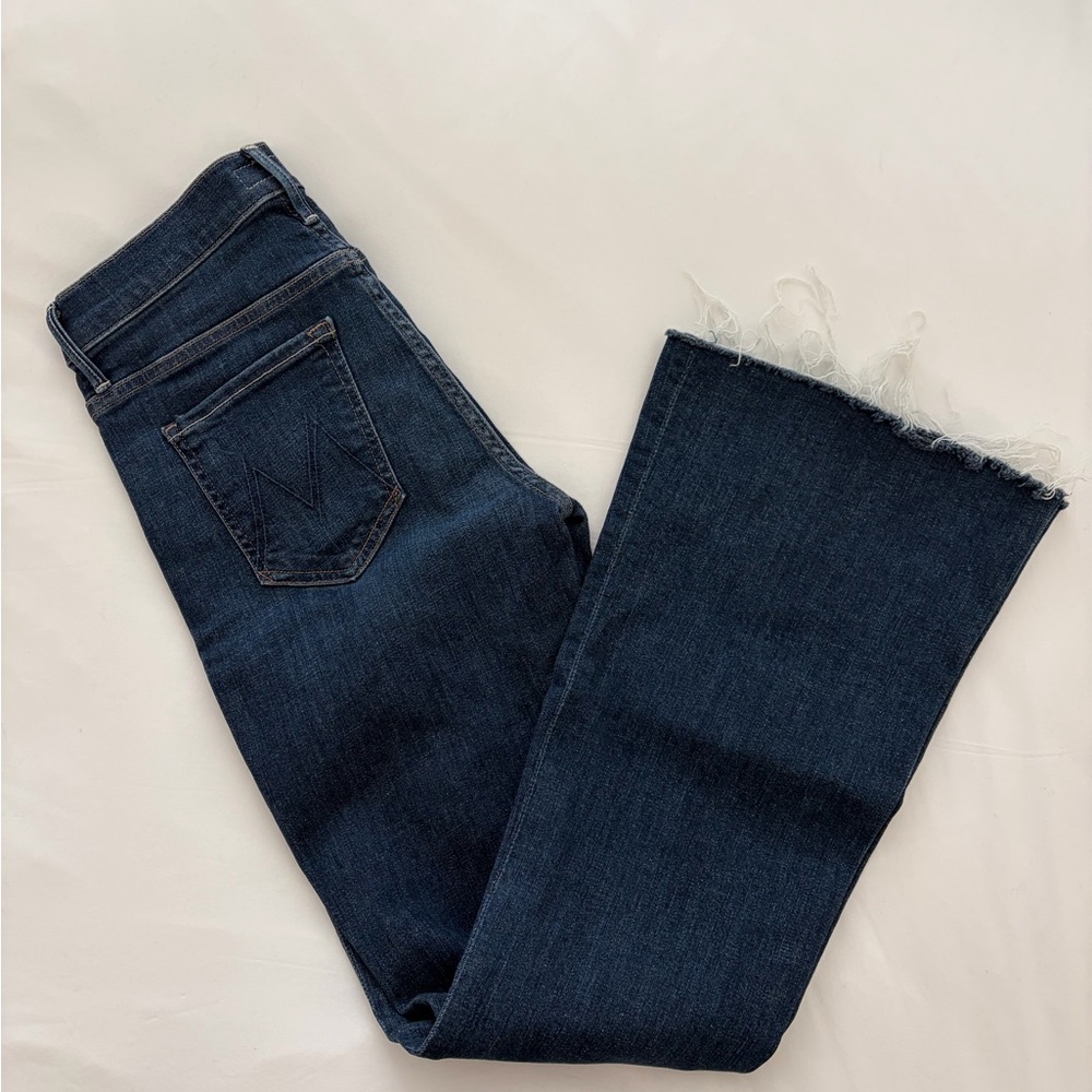 MOTHER The Weekender One Fell Swoop Dark Indigo Frayed  Jeans